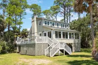 Gorgeous Secluded Island W/Creek & Ocean View w/DOCK & swim!  Pet-friendly/Wi-Fi