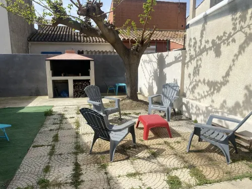 Beautiful house with garden and terrace, 400m from Valras and the beach + Air conditioning Hotels in Vendres