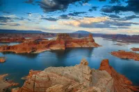Beautiful Lake Powell Custom Vacation Home