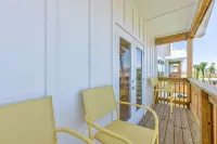 Sunshine on Nine: New Build w/Private Heated Pool, Golf Cart Access & Near Beach