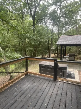 Book Now for Your Summer Getaways! Cozy Lake-Area Cottage/Family & Pet Friendly!