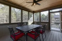 Gorgeous Private Lodge No Pet fee! Perfect escape for family/friends BOOK TODAY!