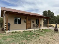 Lovely cottage on horse farm with petting zoo and trails