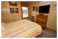 'American Classic' BEACHFRONT Historic Nye Beach - BEST LOCATION - 3BR Home