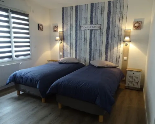 Seaside 2/5 People "JACUZZI and Private Sauna Option PAYABLE Hotels in Fecamp