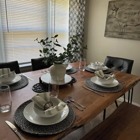 Quiet Centrally Located Close to Wasburn Private Drive