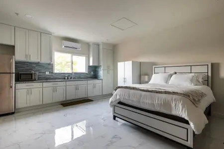 Caesar’s Villa on the Hills of Orange Отели рядом с достопримечательностью «Университет Чапман»