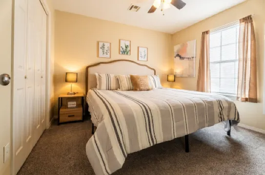 Townhome with a peaceful, soothing vibe, featuring KING and QUEEN size beds