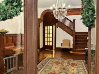 Halloween Suite / 2BD/1BA Apt in Holiday House Hotels in Evansville