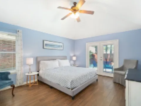 Cozy, Warm, Pool, BBQ, 2 KingBeds, Sleep 11 Hotels in Corinth