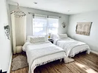 Bright 4 Bedroom Mountain View Home By Arts Plaza