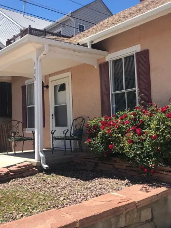 Perfect Miner's Cottage Отели рядом с достопримечательностью «Most Holy Trinity Church»