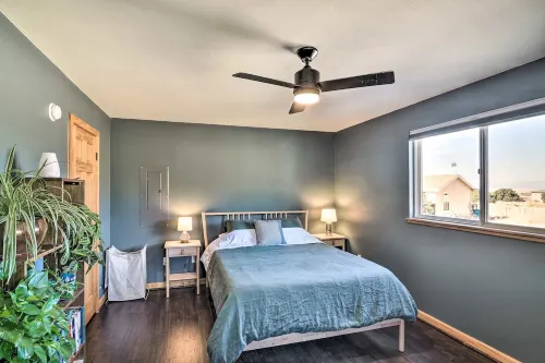 Serene 2-Bed Crestone Cabin • Mountain Views • Modern Comforts • Dog-Friendly