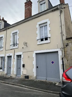 Loft Relais Cœur de France 3 Étoiles. Décoration Style Industriel. Centre-ville