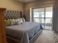 Waterfront updated 3 Bedroom Townhome on Quiet Cove, sleeps 10 fully furnished. - balcony