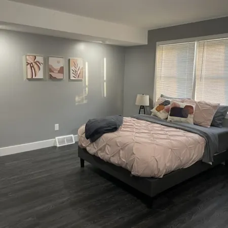 Lovely 3 Bedroom, Close to Everything!!
