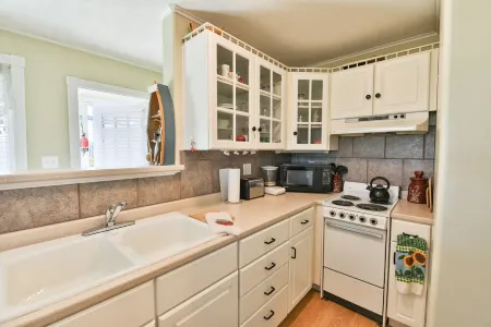 Nice studio right by the ocean