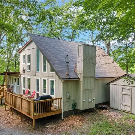 Enjoy the scenic Pocono Mountains at this lovely and unique renovated home!