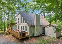 Enjoy the scenic Pocono Mountains at this lovely and unique renovated home!