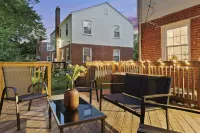 Charming Oasis near Metro: Arcade, Coffee, Parks