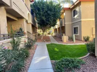 The Hiding Place 2.0 -- Condo next to Phoenix North Mountain Hotel a 