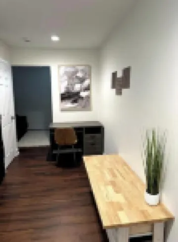 Homey 1BR with Style & Amenities