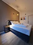 Penthouse in Waterfront Villa Including Wifi Parking Balcony Netflix Hotels in 
