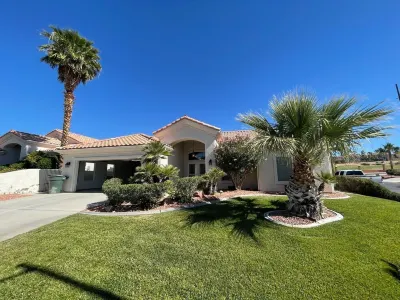 Golf Course Oasis w/private pool --- close to everything Hotels near Stage