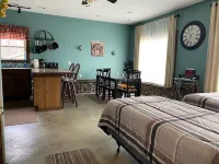 Lake & mountain views! Covered Boat Port w/Power, Pets Welcome