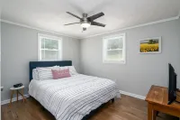 North Georgia Cottage minutes from Blue Ridge and McCaysville!