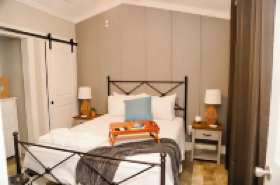 1 Bdrm, Sleeps 4, Close to water, Firepit, Pet friendly, Full Kitchen