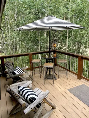 Wonderful Log Cabin in Grand Lake Colorado-Pet Friendly Hotels near Quacker Gift Shop Grand Lake