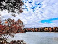 Lake Life on Clover Leaf Lakes  🛶🎣 Hotels in Shawano County