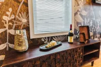 The Inn at Newton Highlands, Suite 2, Apartment-Hotel Hotels in Newton