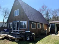 on gorgeous Great Pond (lake), great for families!