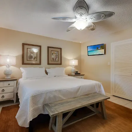 Beachfront Paradise on Lbk - Steps to Sugar Sand, Gulf Waves and Magical Sunsets