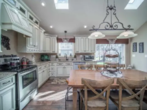 New! Charming Home in the Heart of Bemus Point, Lake Chautauqua, NY