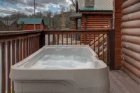 Pigeon Forge Studio Cabin