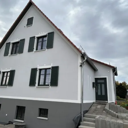 Bright 87 sqm with Rhön view & sun terrace, city bus & A7 connection