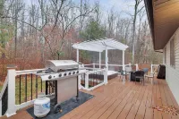 Private Pool,Arcade& HotTub - Heart of Poconos