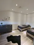 Modern Vacation Apartment on the Horse Farm 4-6 Persons Lan, Smart TV* Hotel di 