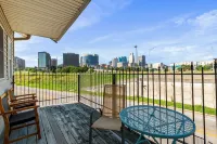 Downtown Condo w/ City Views • Walk to Streetcar