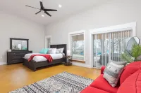 Luxury Lakehouse Private Group Getaway For The Whole Family