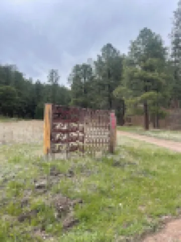 Cozy Weekend Getaway! Enjoy many things in the surrounding area!