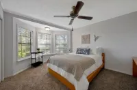 Your Private Lakefront Retreat