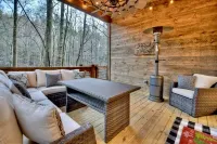 Keturah's Creek - Luxury Couples Tiny Cabin - 8 acres