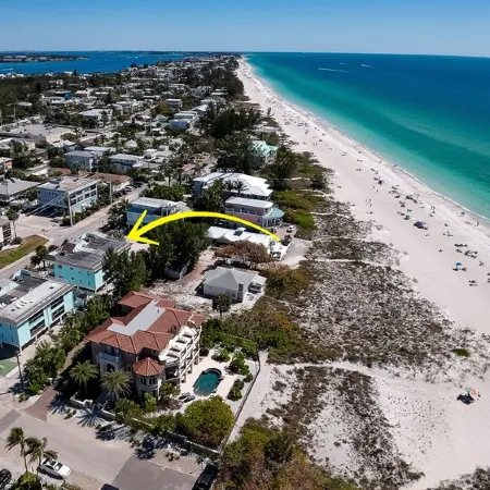 Sandy Cheeks & Barefeet, Gorgeous Interior Gulf Beach Place, Pool, on Beach Side
