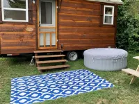 The Riverbottom - Tiny Home 2 Hotels in Bellevue
