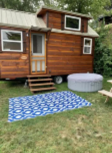 The Riverbottom - Tiny Home 2
