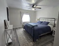 Cedar City, Basement Apartment. Five minutes from the I-15. Pet, family friendly